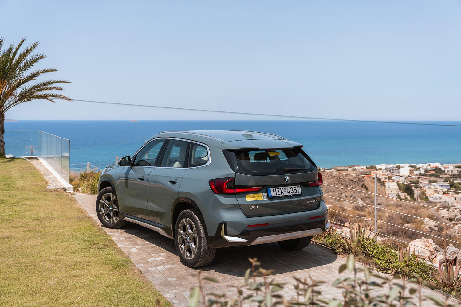 bmw-x1-blue-2