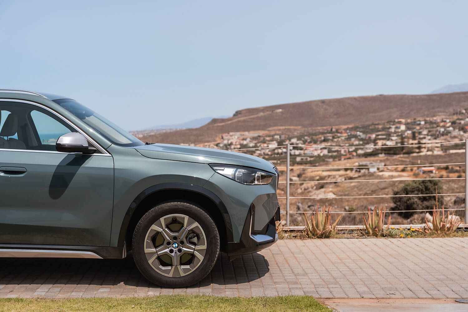 bmw-x1-blue-6