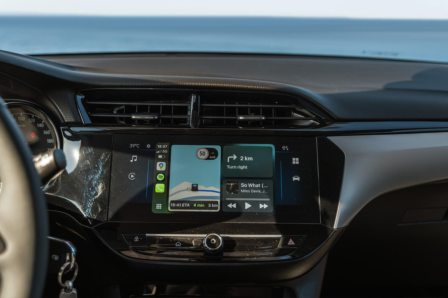 opel-corsa-automatic-infotainment-screen-navigation-1