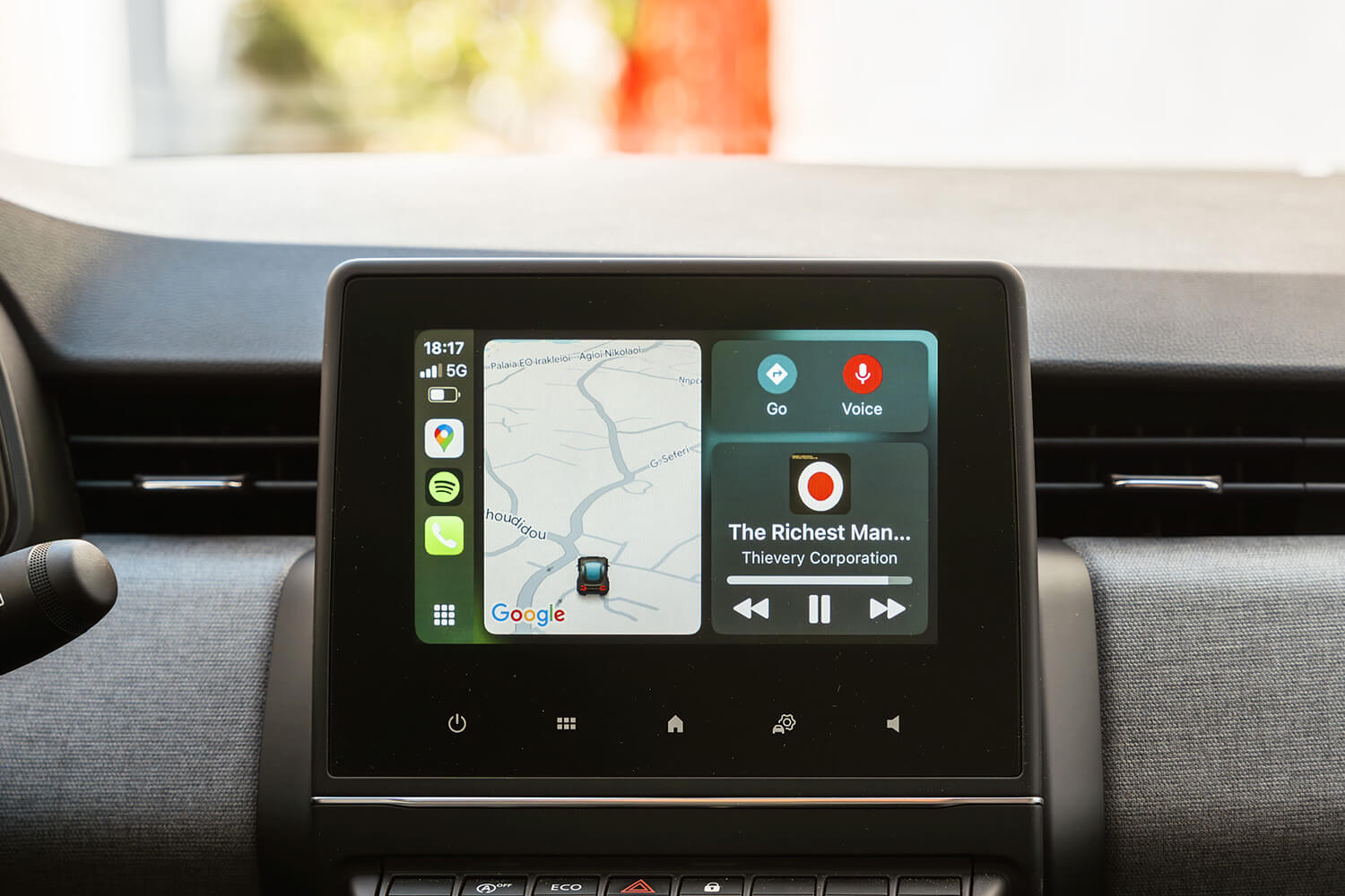 renault-clio-infotainment-screen-navigation